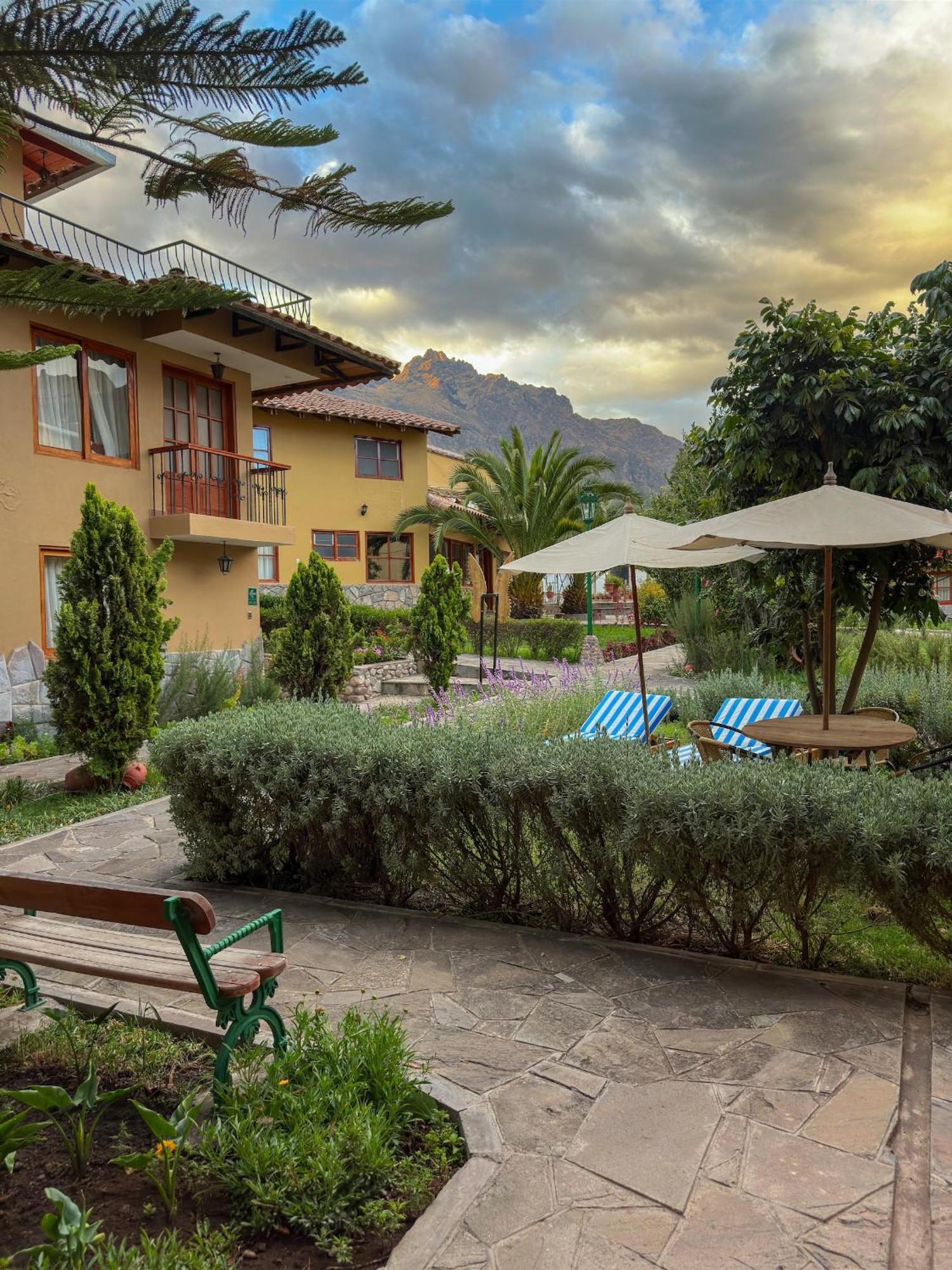 Hotel Mabey Urubamba Exterior foto